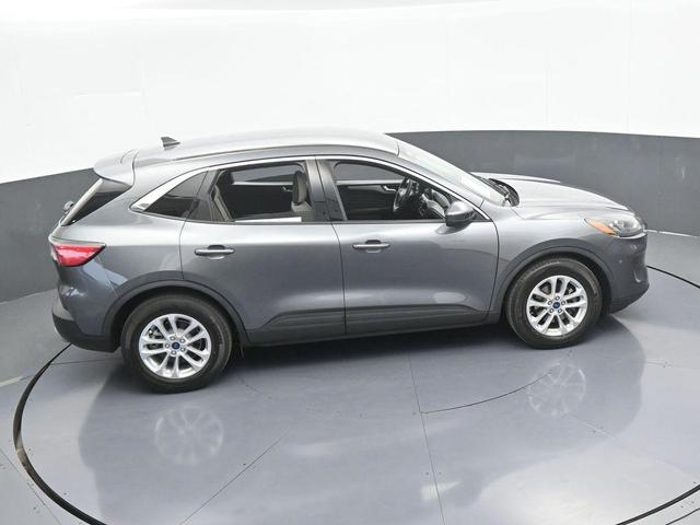 Photo of 2021 Gray Ford Escape