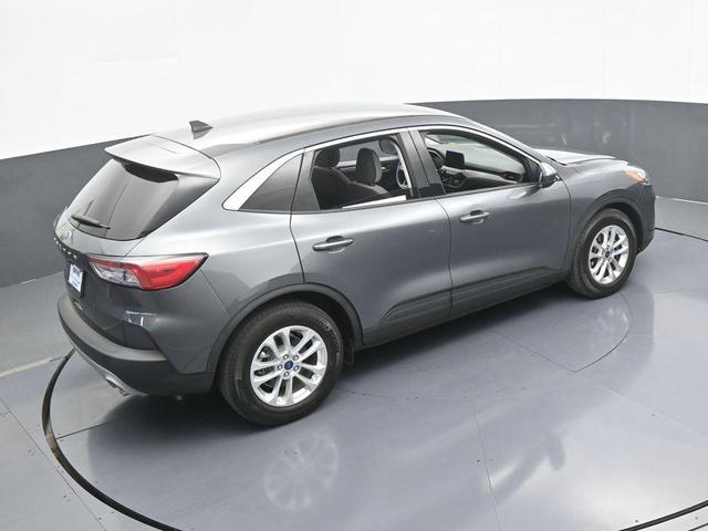 Photo of 2021 Gray Ford Escape