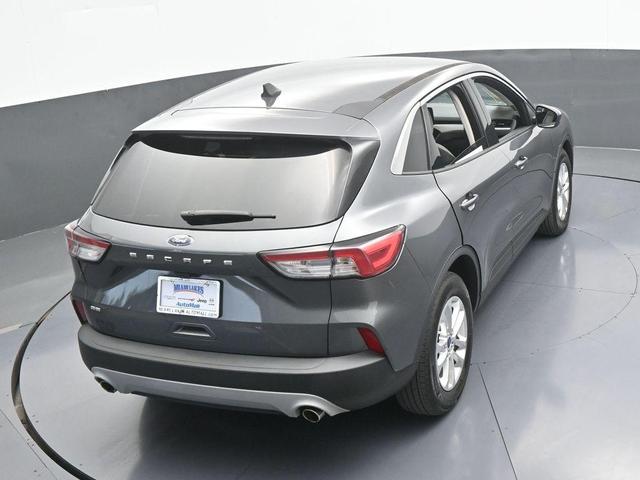 Photo of 2021 Gray Ford Escape