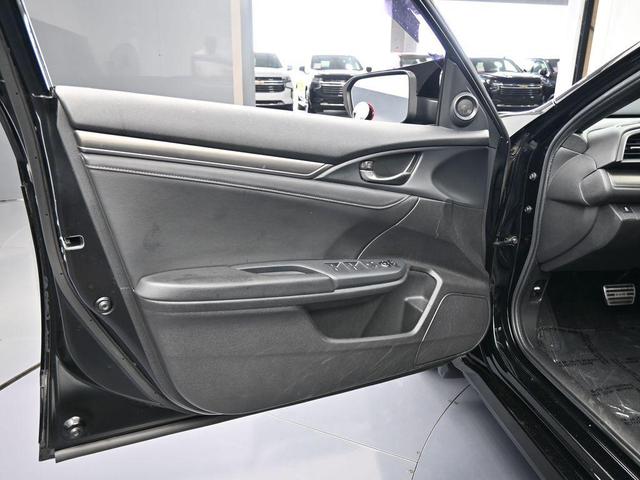 Photo of 2018 Black Honda Civic