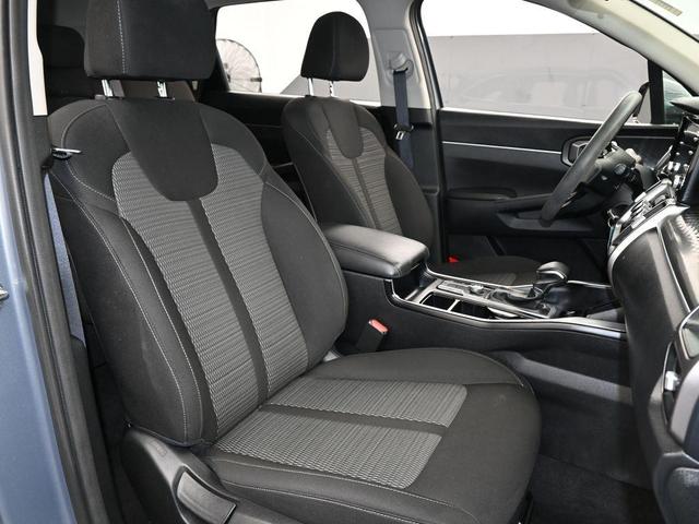 Photo of 2022 Everlasting Silver Kia Sorento