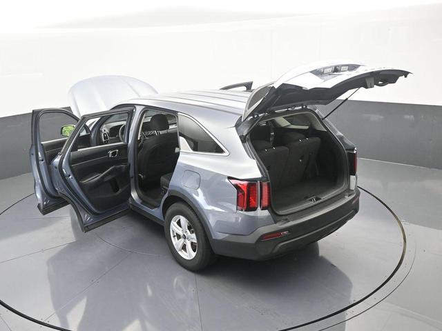 Photo of 2022 Everlasting Silver Kia Sorento