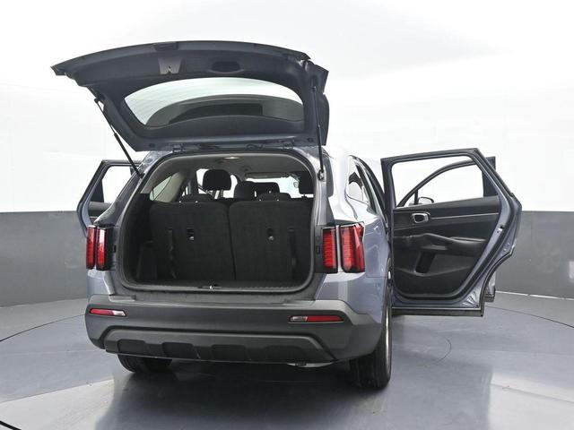 Photo of 2022 Everlasting Silver Kia Sorento