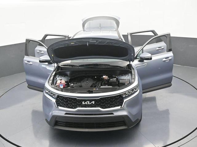 Photo of 2022 Everlasting Silver Kia Sorento