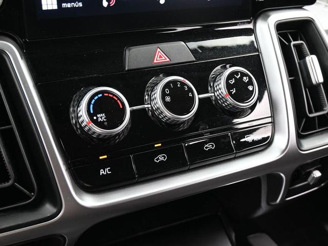 Photo of 2022 Everlasting Silver Kia Sorento