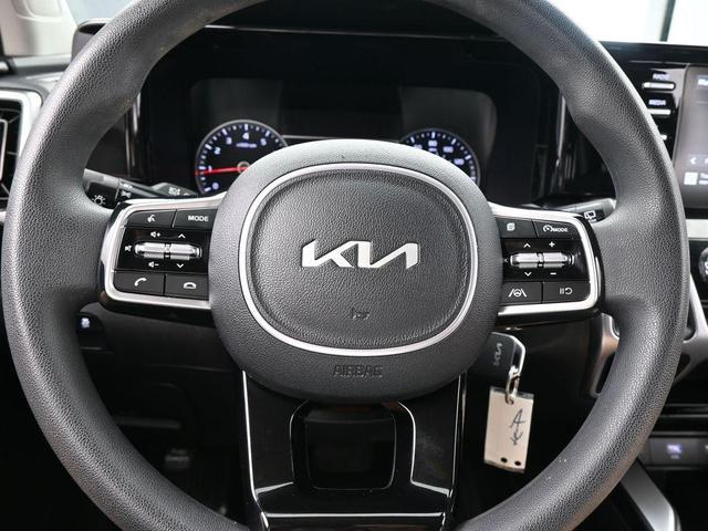 Photo of 2022 Everlasting Silver Kia Sorento