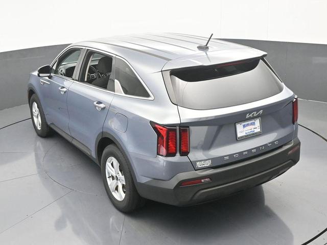 Photo of 2022 Everlasting Silver Kia Sorento