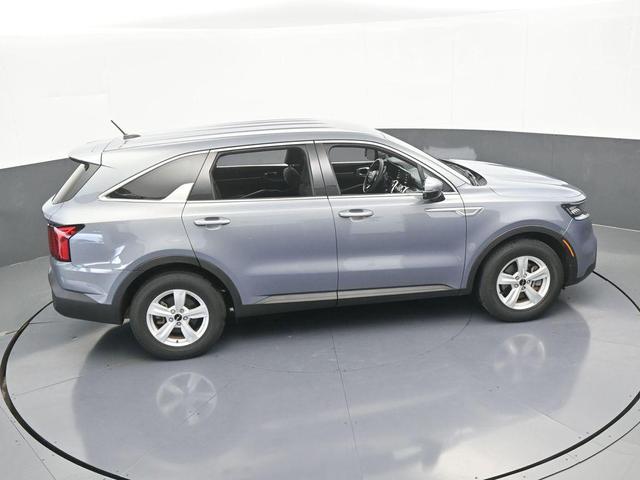 Photo of 2022 Everlasting Silver Kia Sorento