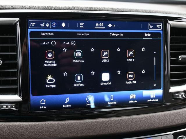 Photo of 2021 Brilliant Black Crystal Pearlcoat Chrysler Pacifica