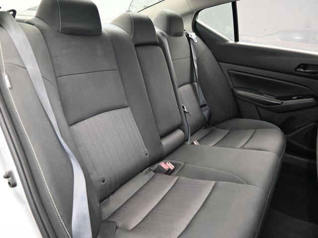 Photo of 2023 Brilliant Silver Metallic Nissan Altima