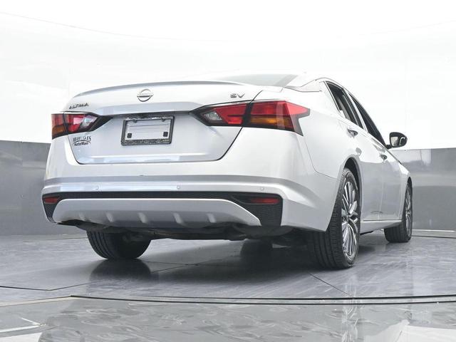 Photo of 2023 Brilliant Silver Metallic Nissan Altima