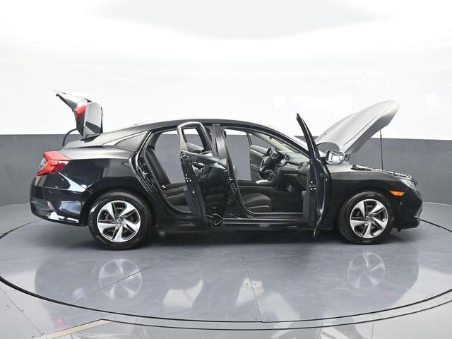 Photo of 2019 Black Honda Civic