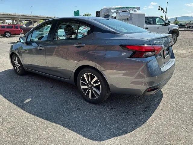 Photo of 2021 Gun Metallic Nissan Versa