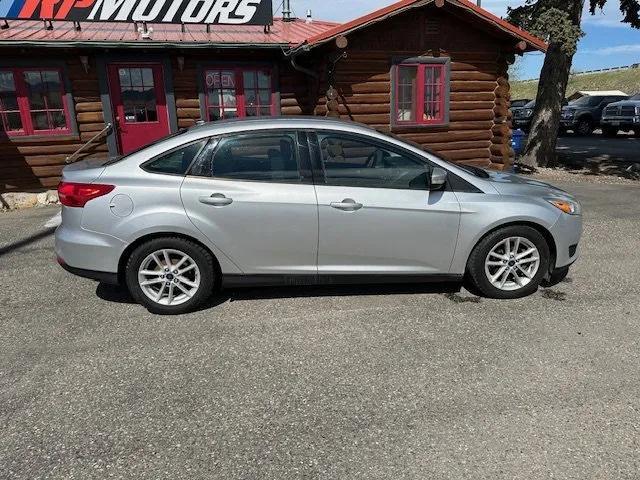 Photo of 2017 Ingot Silver Metallic Ford Focus