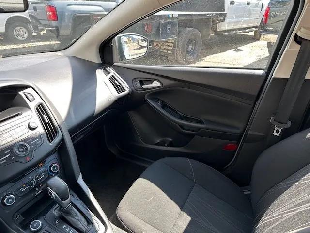 Photo of 2017 Ingot Silver Metallic Ford Focus