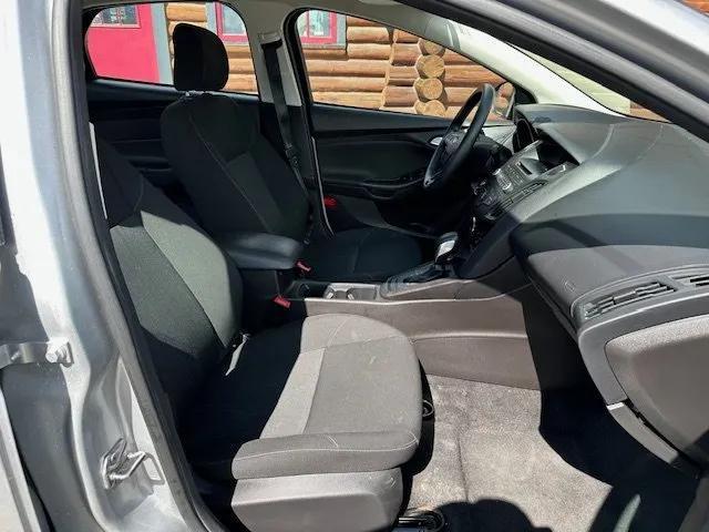Photo of 2017 Ingot Silver Metallic Ford Focus