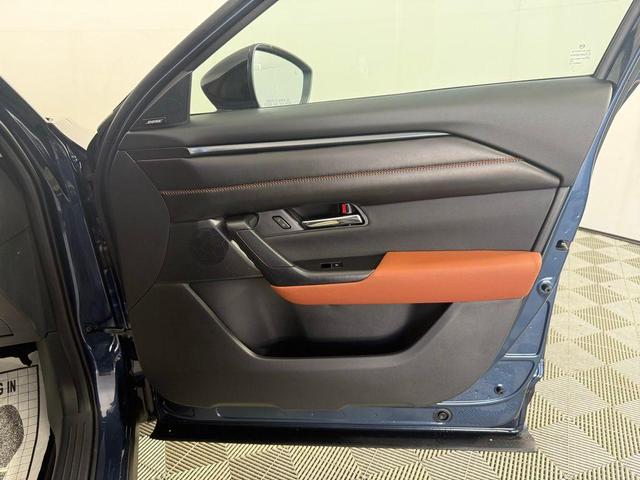 Photo of 2025 Blue Mazda CX-50