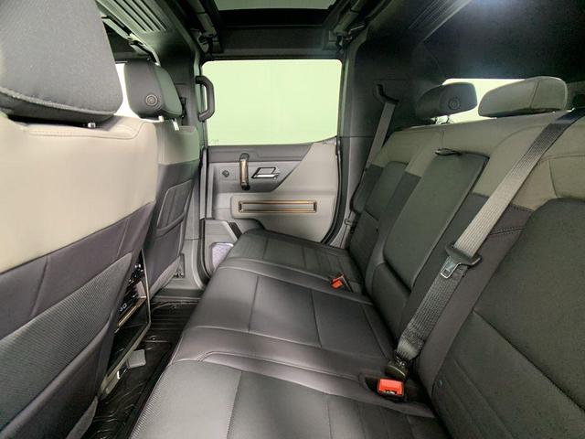 Photo of 2025 Black GMC HUMMER EV SUV