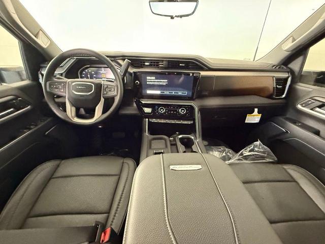 Photo of 2025 Summit White GMC Sierra 2500