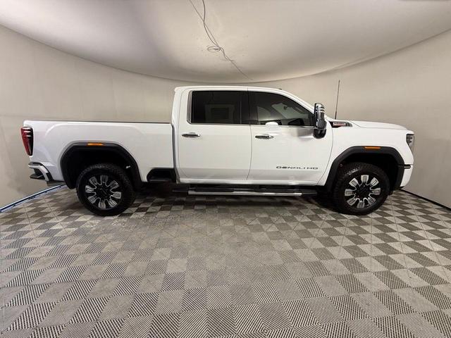 Photo of 2025 Summit White GMC Sierra 2500