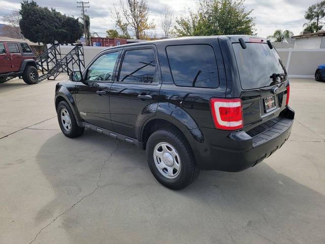 Photo of 2008 Black Ford Escape