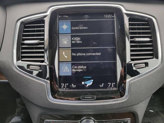 Photo of 2017 Onyx Black Metallic Volvo XC90