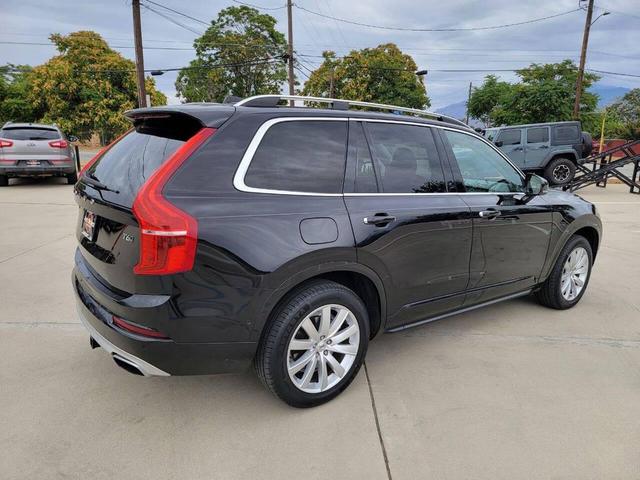 Photo of 2017 Onyx Black Metallic Volvo XC90