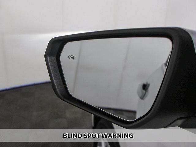 Photo of 2021 Summit White Chevrolet Equinox