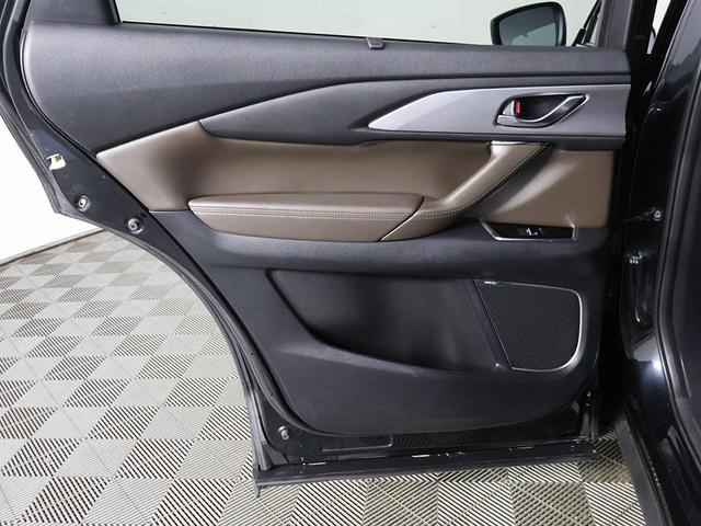 Photo of 2021 Jet Black Mica Mazda CX-9