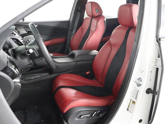 Photo of 2024 Platinum White Pearl Acura RDX