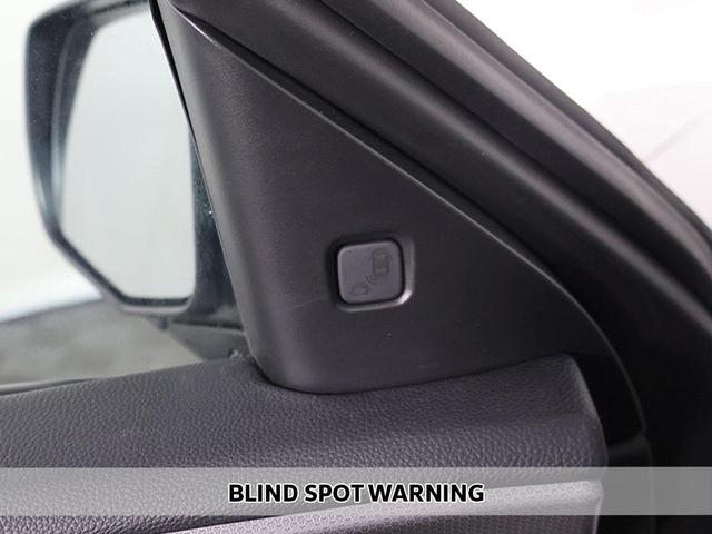 Photo of 2024 Platinum White Pearl Acura RDX