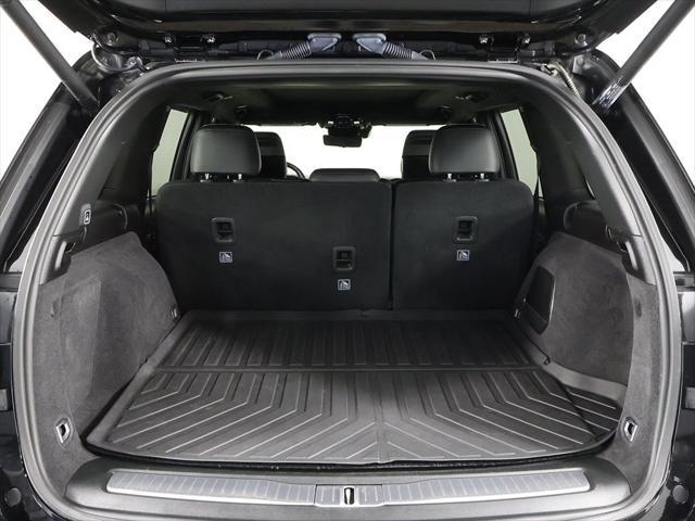 Photo of 2023 Diamond Black Crystal Pearlcoat Jeep Grand Cherokee 4xe