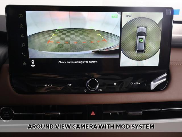 Photo of 2025 Moonstone Gray Metallic/Black Roof Mitsubishi Outlander