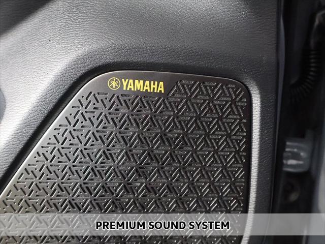 Photo of 2025 Moonstone Gray Metallic/Black Roof Mitsubishi Outlander