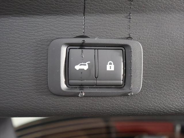 Photo of 2025 Moonstone Gray Metallic/Black Roof Mitsubishi Outlander