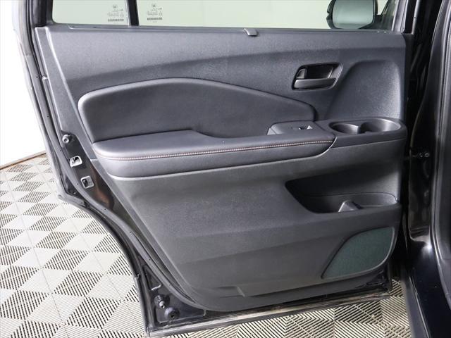 Photo of 2022 Crystal Black Pearl Honda Passport