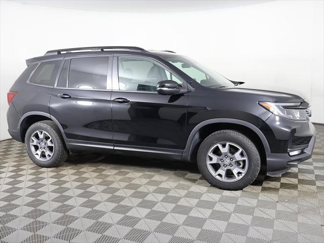 Photo of 2022 Crystal Black Pearl Honda Passport