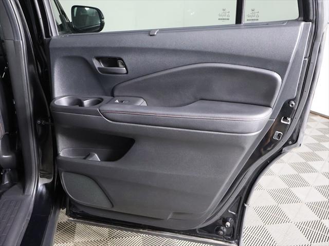 Photo of 2022 Crystal Black Pearl Honda Passport