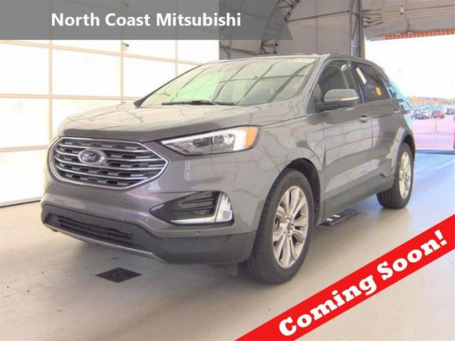 Photo of 2024 Gray Metallic Ford Edge