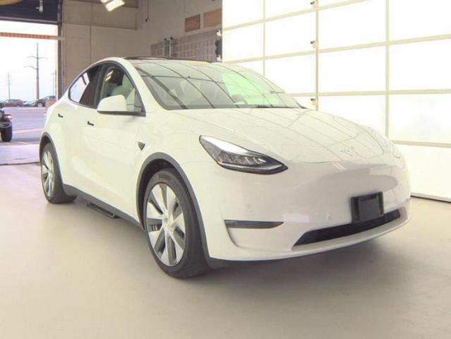 Photo of 2021 Pearl White Multi-Coat Tesla Model Y