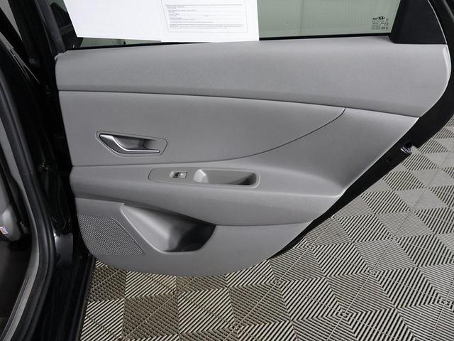 Photo of 2022 Phantom Black Hyundai ELANTRA