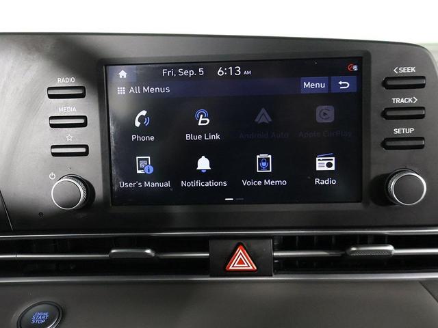 Photo of 2022 Phantom Black Hyundai ELANTRA