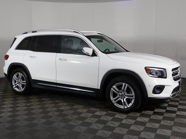Photo of 2021 White Mercedes-Benz GLB 250