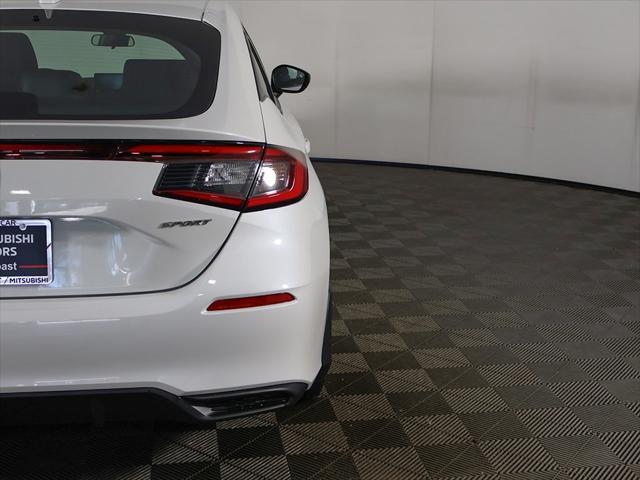 Photo of 2022 Platinum White Pearl Honda Civic