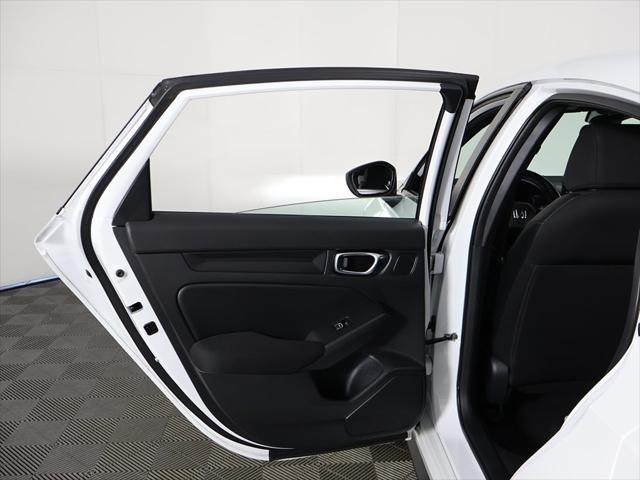 Photo of 2022 Platinum White Pearl Honda Civic