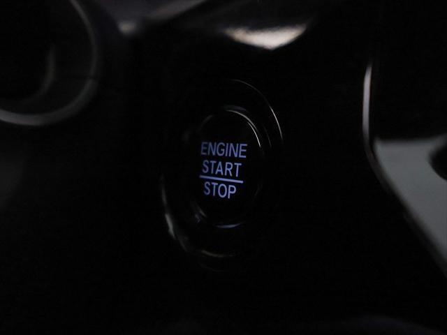 Photo of 2022 Platinum White Pearl Honda Civic