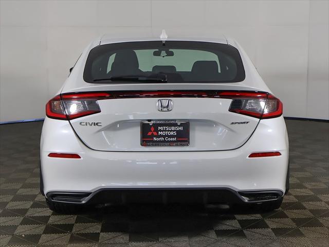 Photo of 2022 Platinum White Pearl Honda Civic