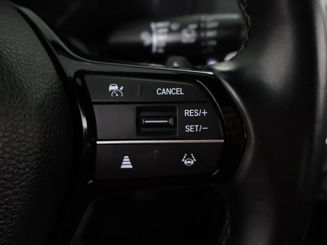 Photo of 2022 Platinum White Pearl Honda Civic