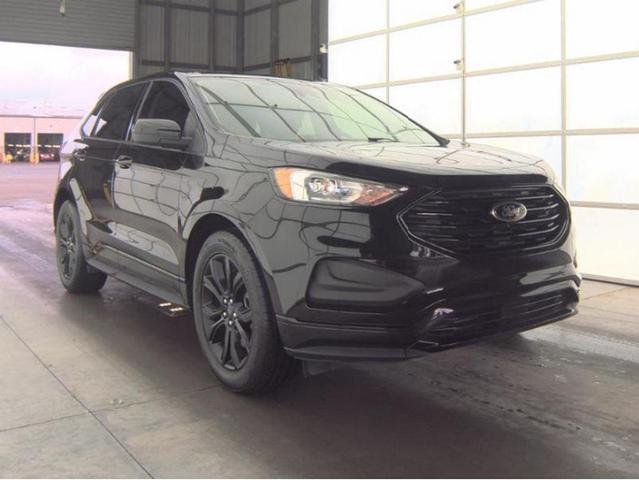 Photo of 2022 Agate Black Metallic Ford Edge