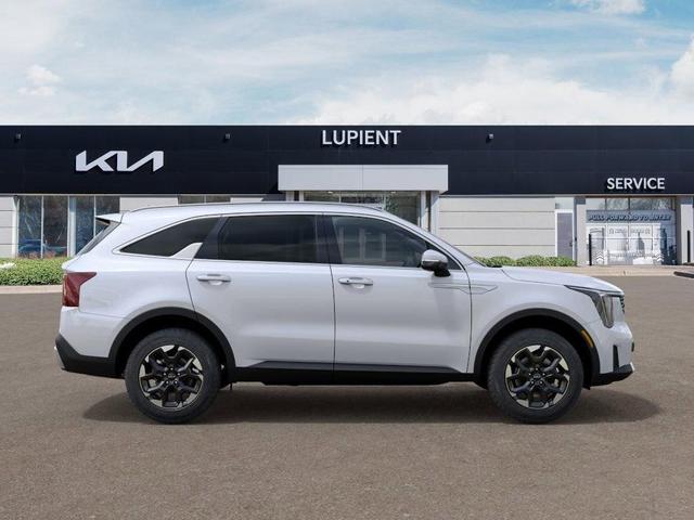 Photo of 2025 Glacial White Pearl Kia Sorento